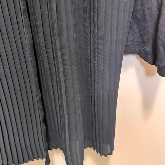 Club Monaco Scoop Neck Pleated Back Split Hem Size Small - Picture 5 of 8